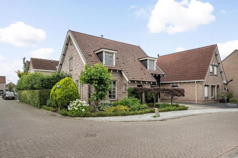 Philips van Dorpstraat 30
