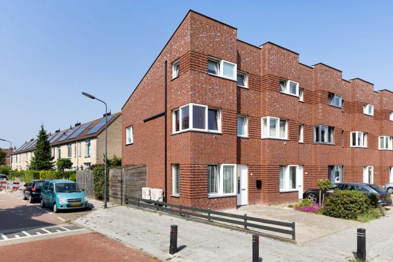 Hogeweg 69