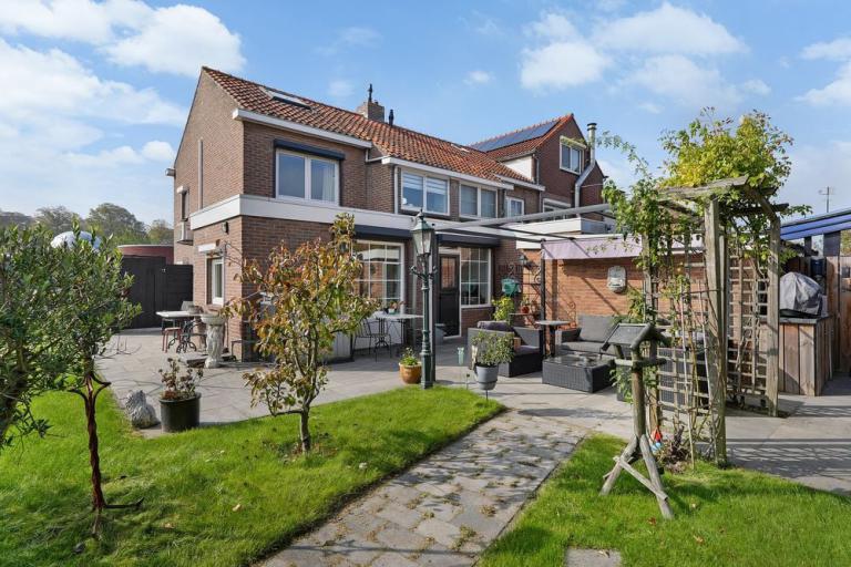 Prins Bernhardstraat 25