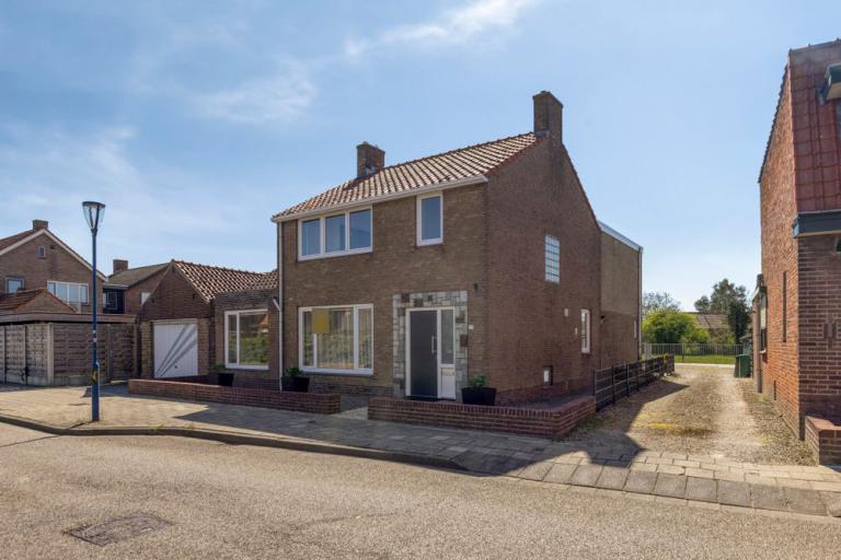 Burgemeester van Zuijenstraat 1 A