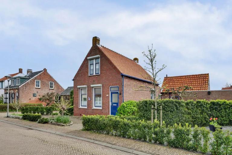 Dorpsstraat 16