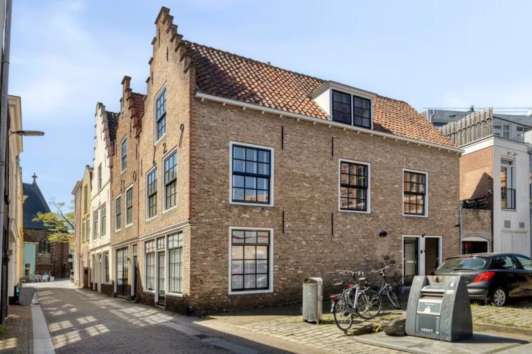 Vrouwestraat 7