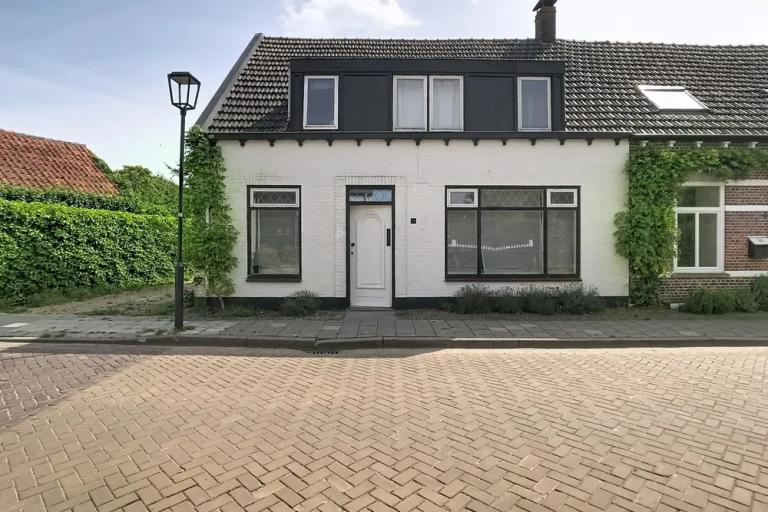 Dorpsstraat 31