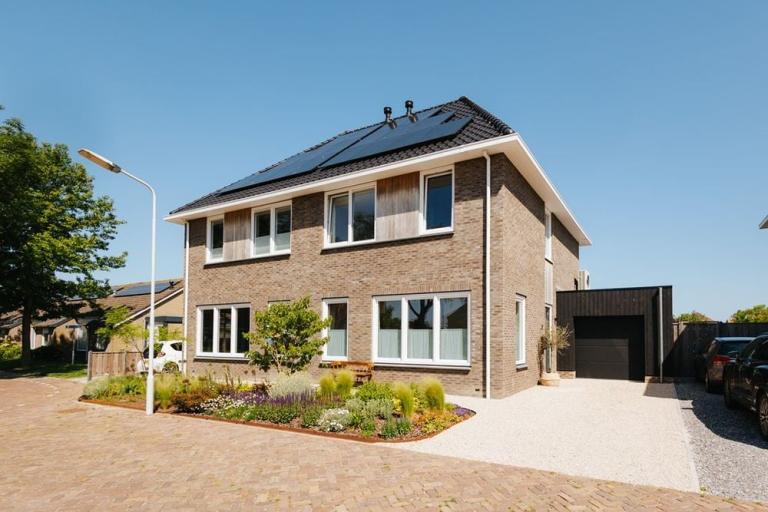 Jhr. De Brauwstraat 2C