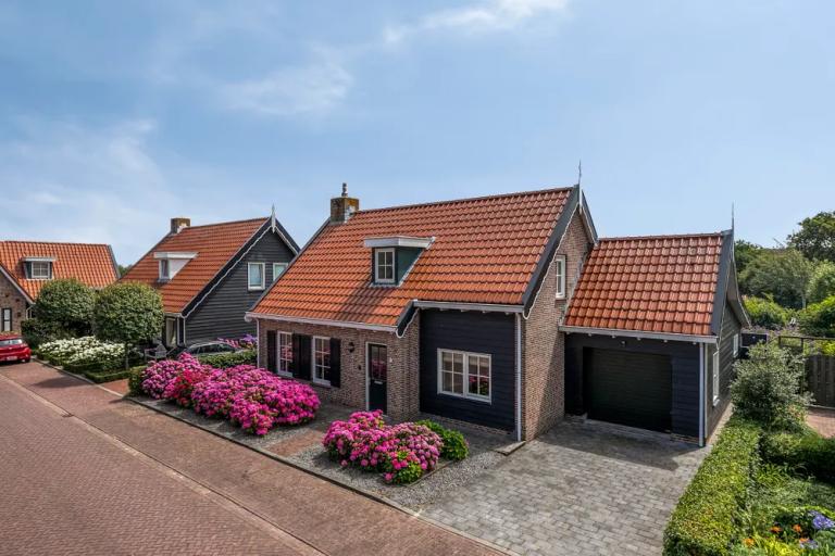 Eva Besnyöstraat 20