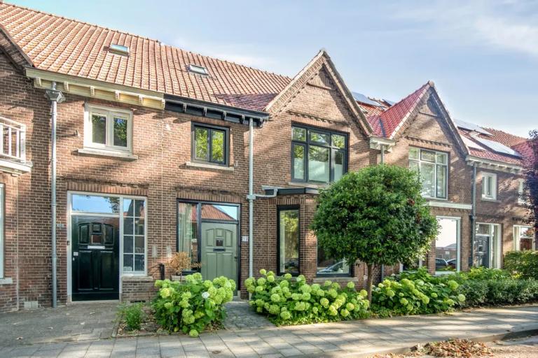 van Steenbergenlaan 13